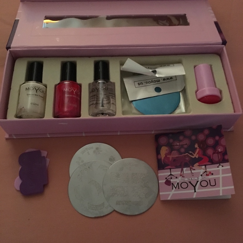 Moyou Nail Stamping kit - Picture 2 of 7